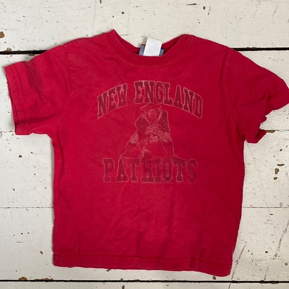 Patriots t shirt, size 4